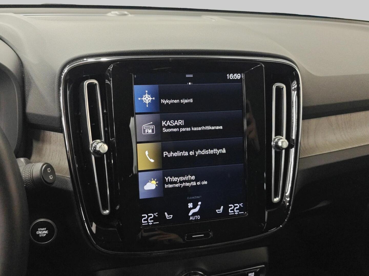 VOLVO XC40 2020
