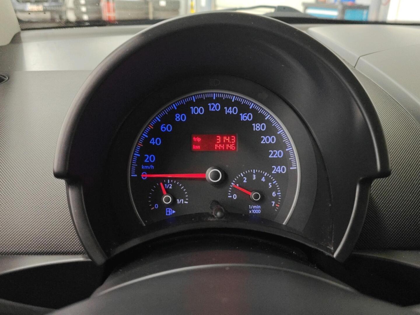 VOLKSWAGEN New Beetle 2007