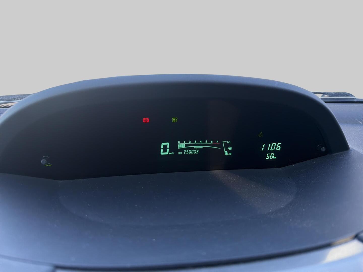 TOYOTA Yaris 2010