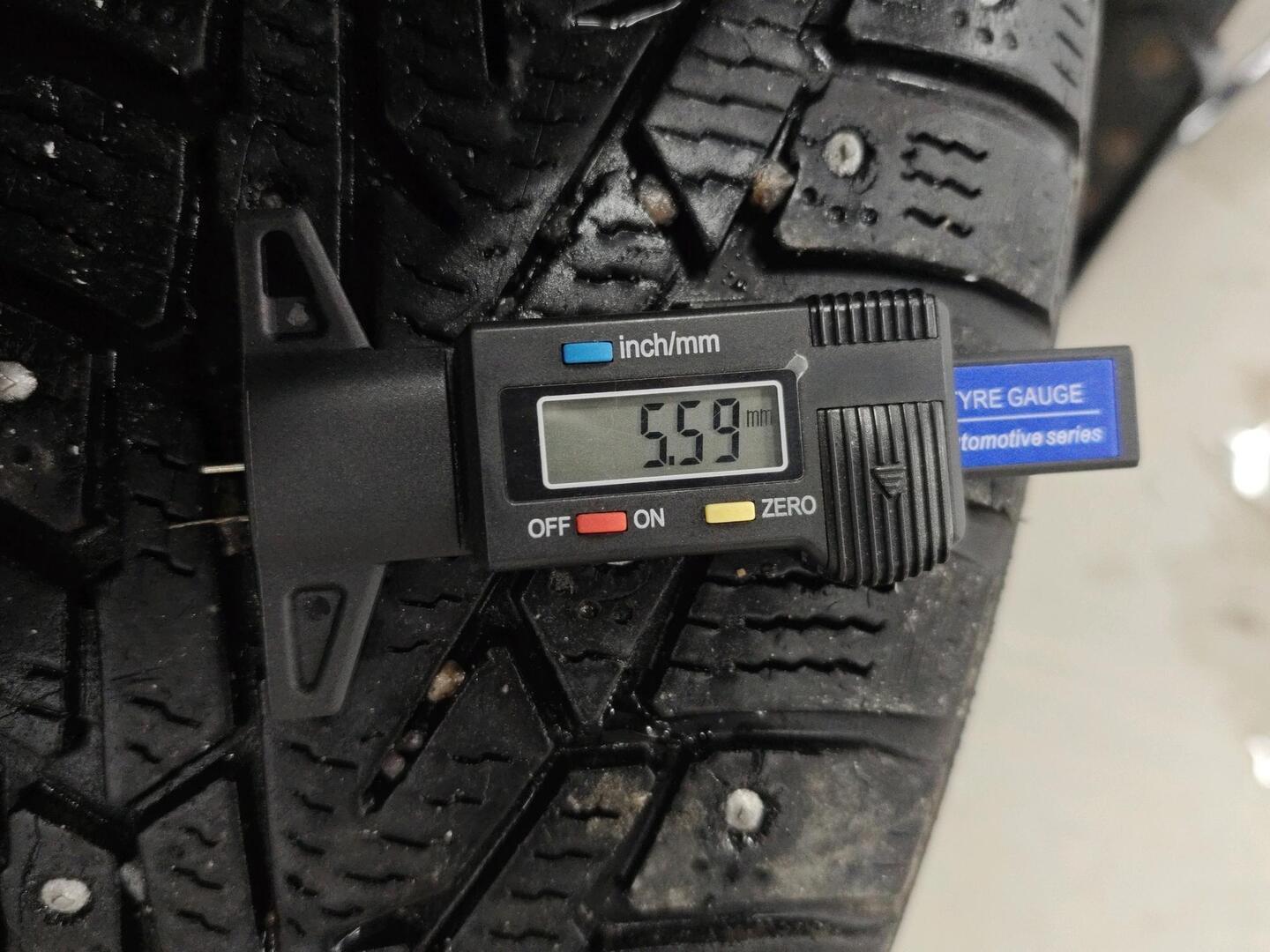 VOLKSWAGEN Polo 2010