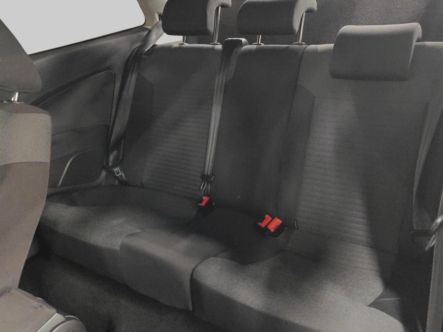 VOLKSWAGEN Polo 2010