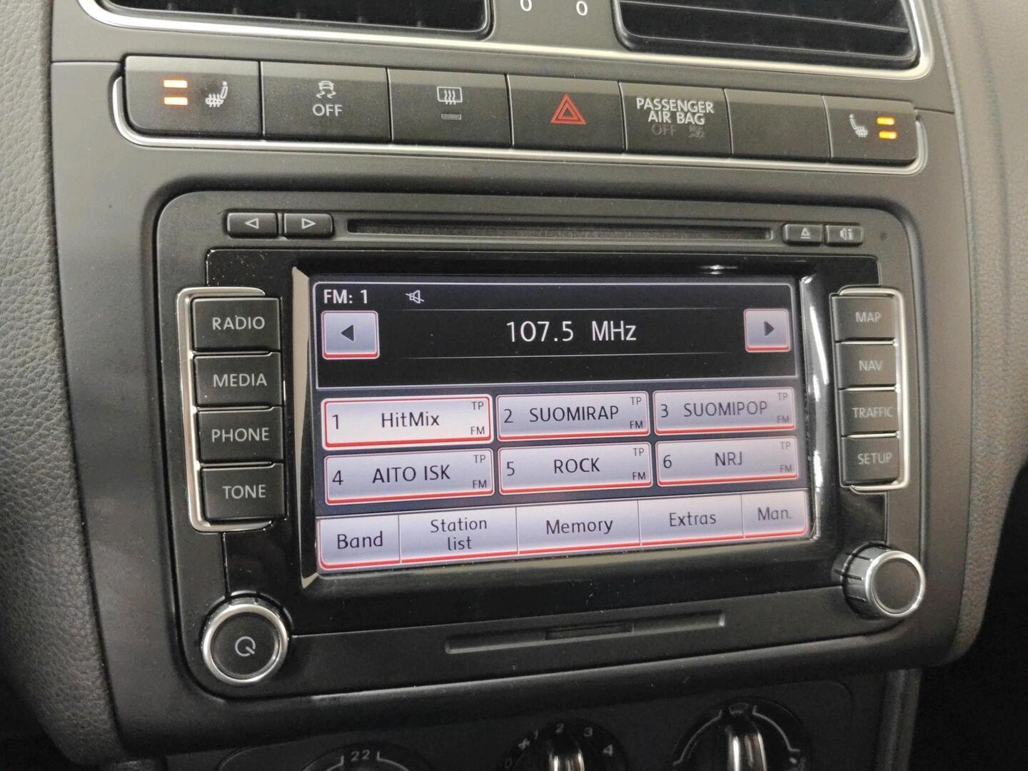 VOLKSWAGEN Polo 2010