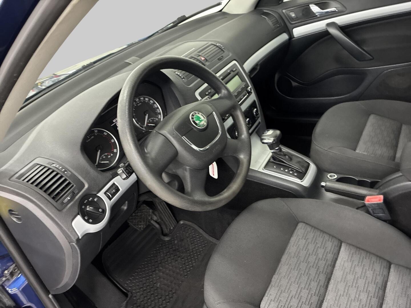 SKODA Octavia 2011