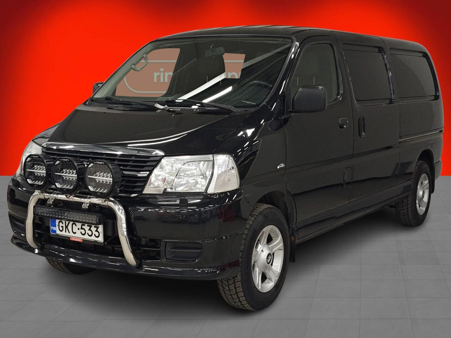 TOYOTA Hiace 2011