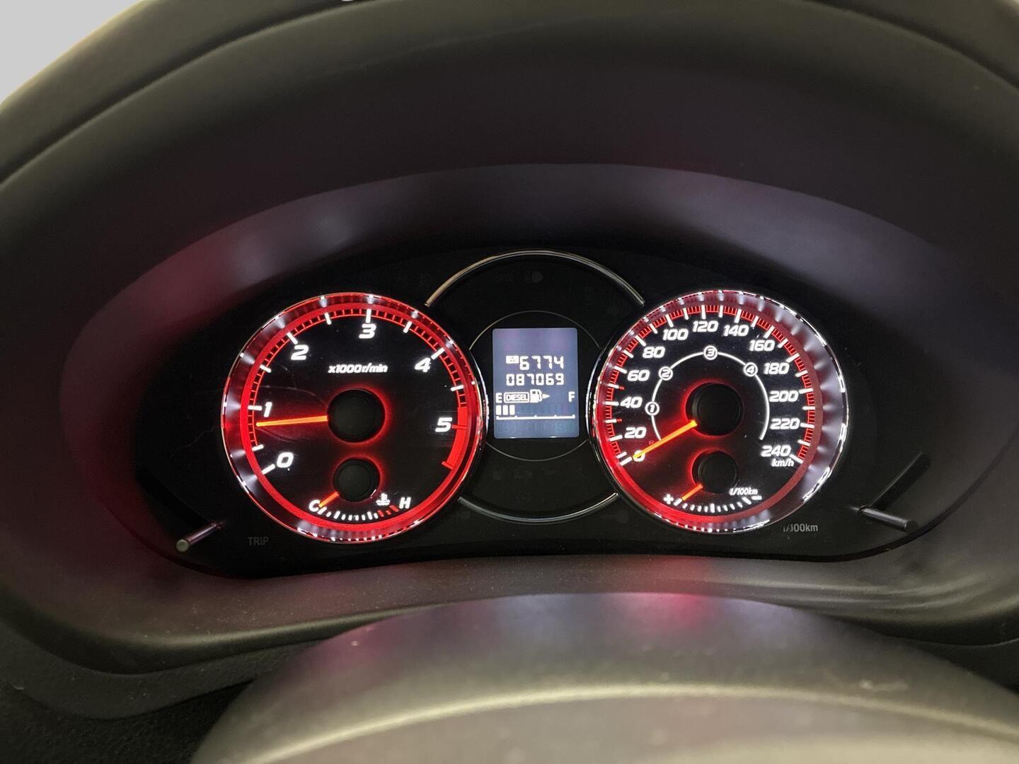 SUBARU Forester 2012