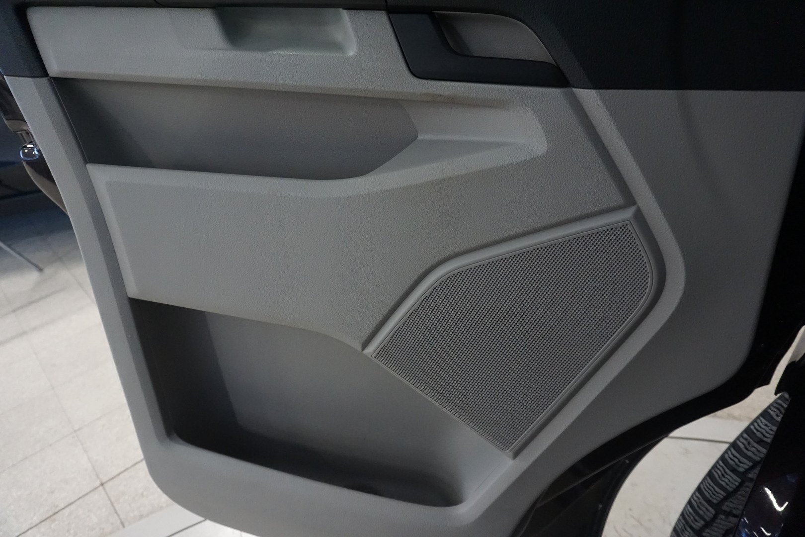 VOLKSWAGEN Transporter 2016
