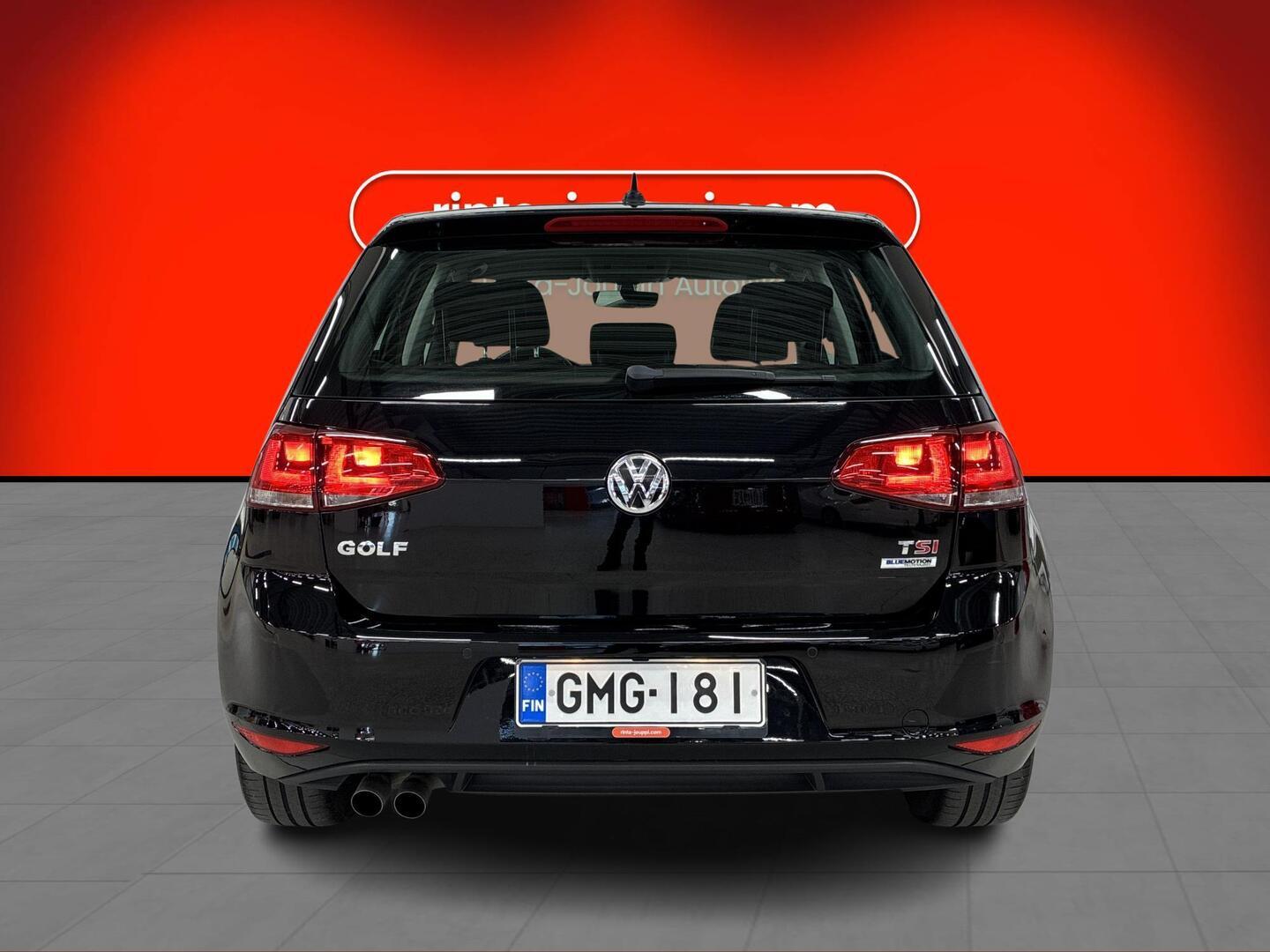VOLKSWAGEN Golf 2016