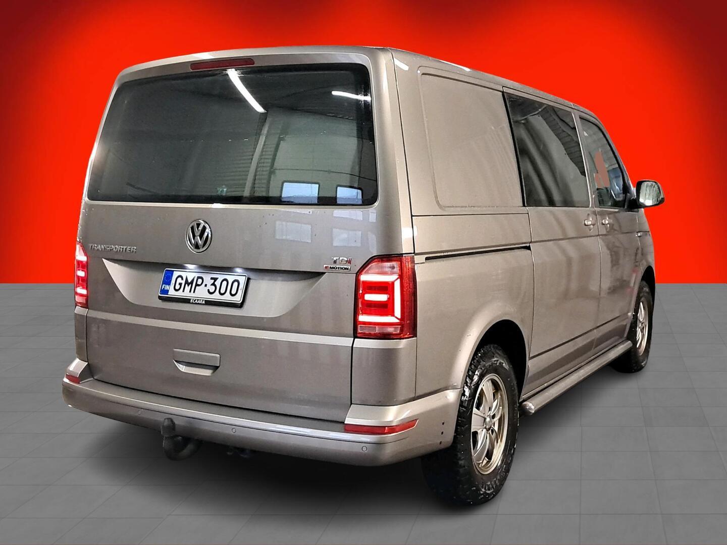 VOLKSWAGEN Transporter 2017