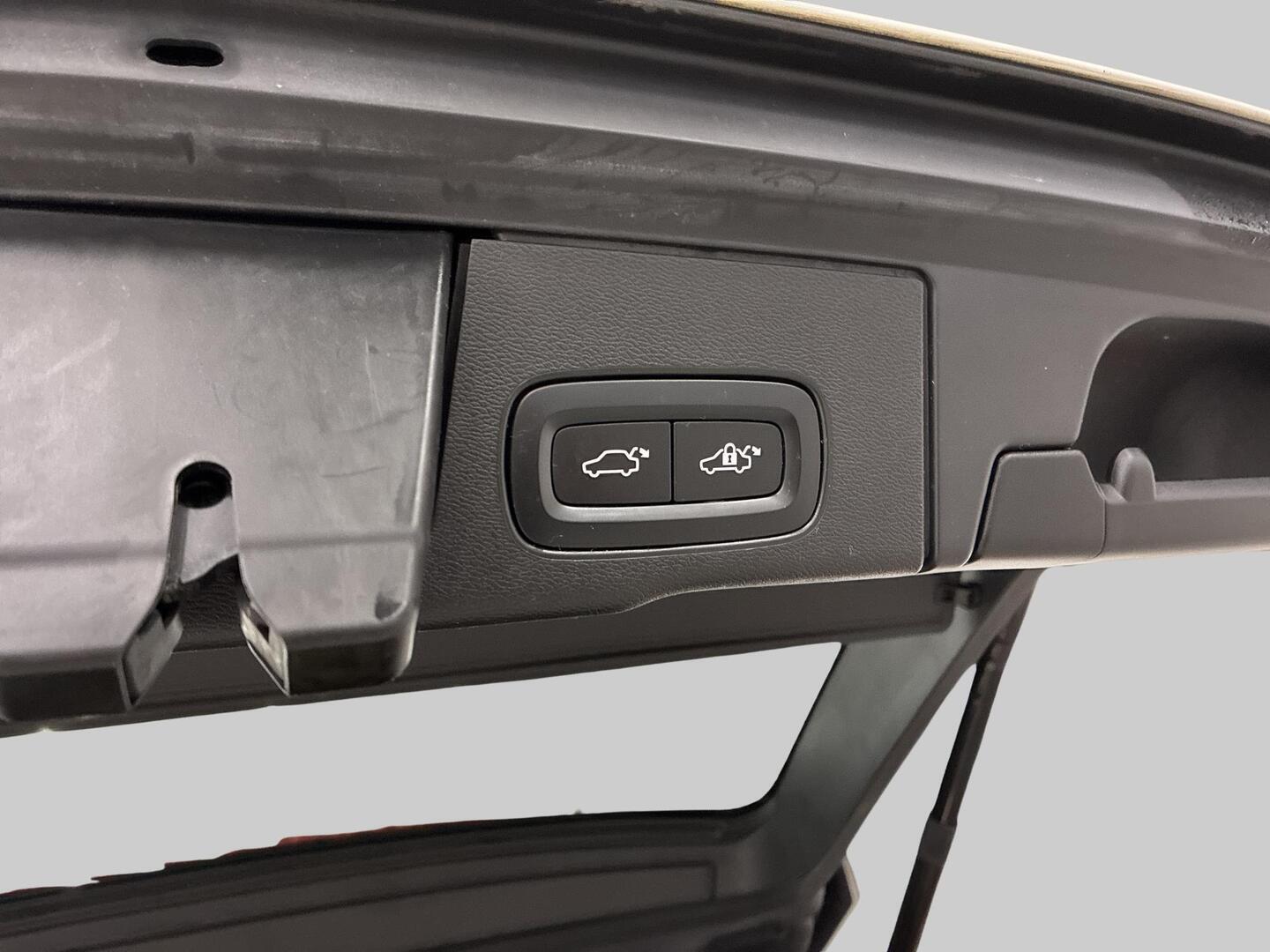 VOLVO XC60 2019