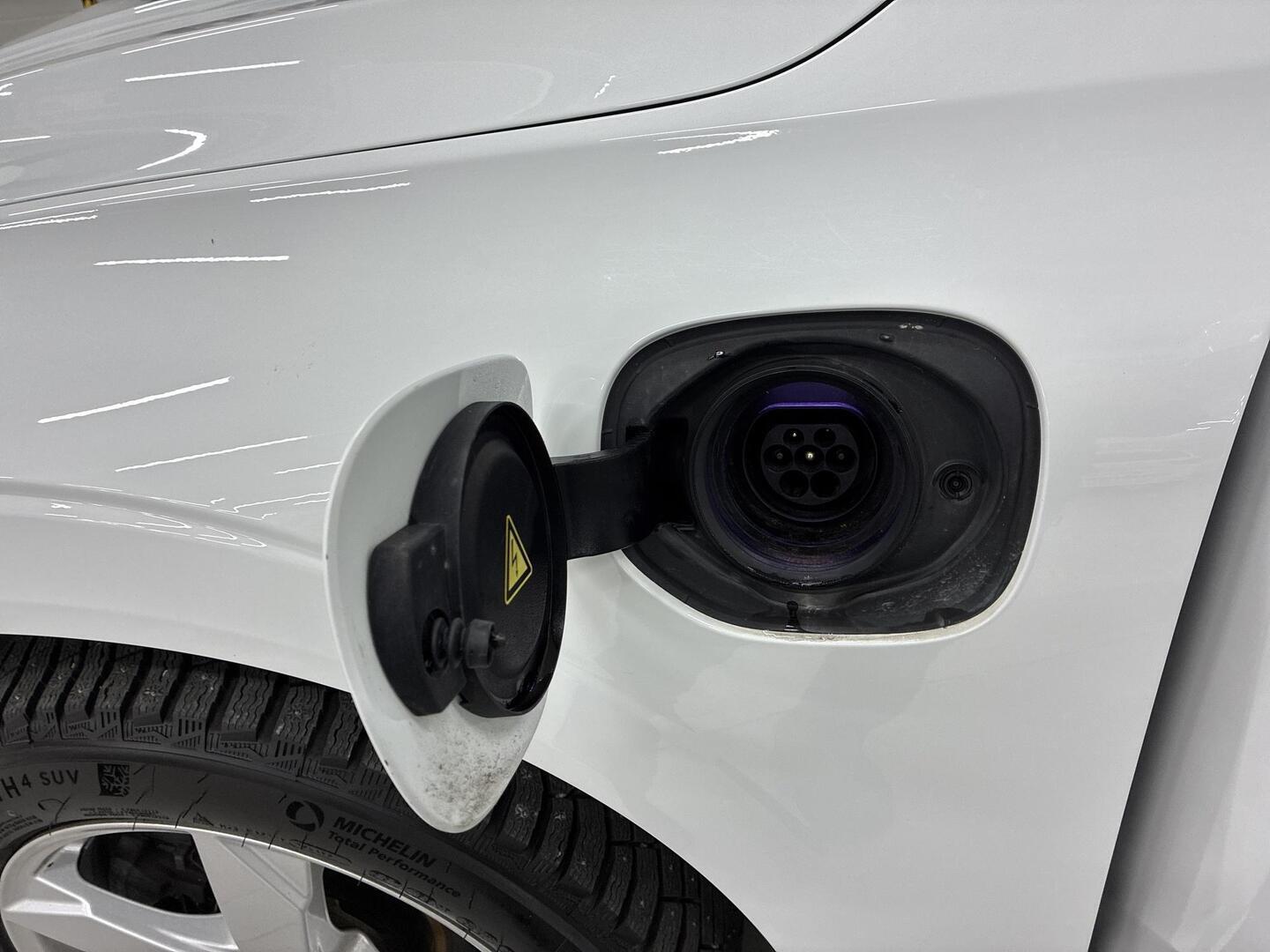 VOLVO XC60 2019