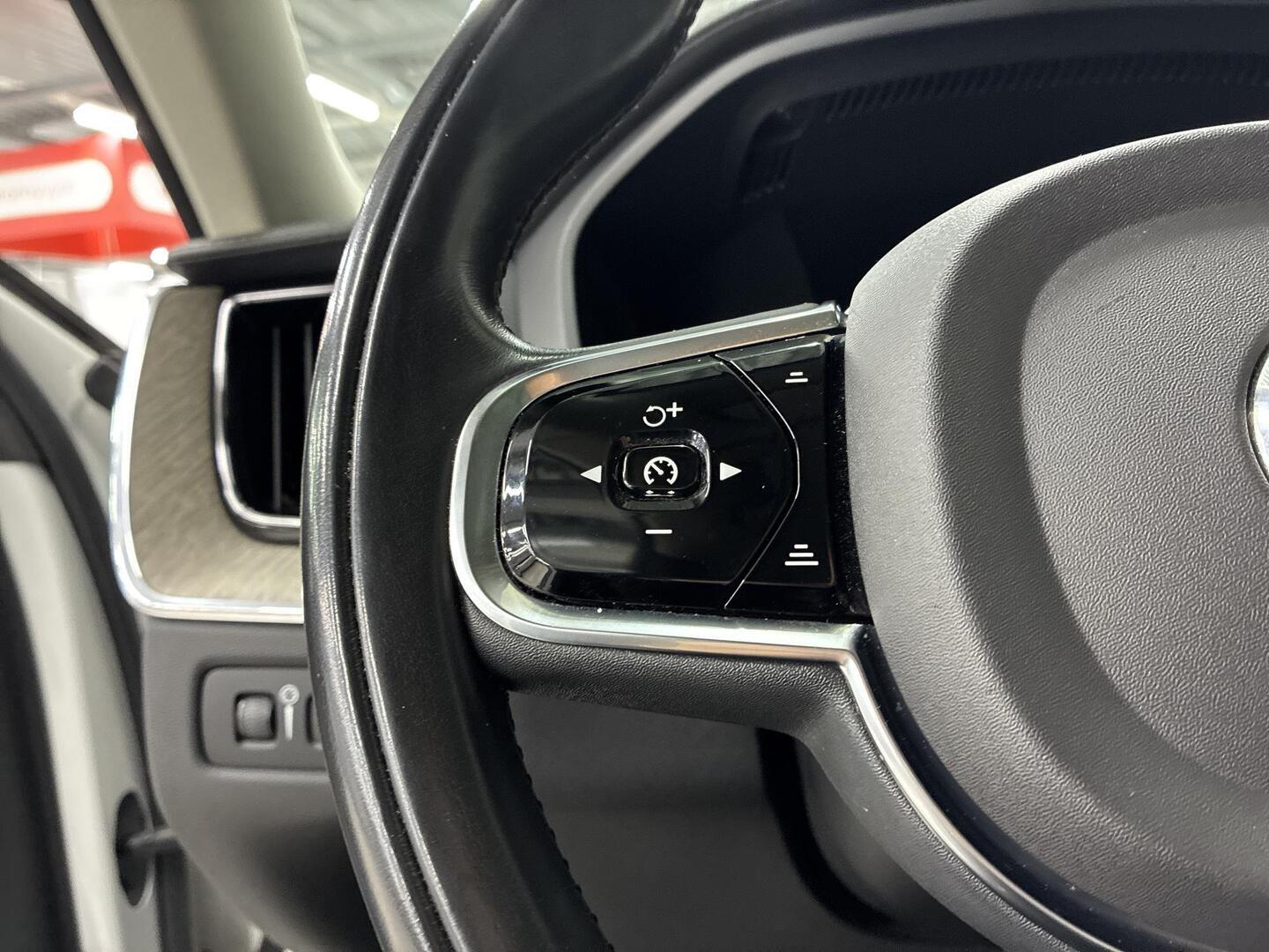 VOLVO XC60 2019