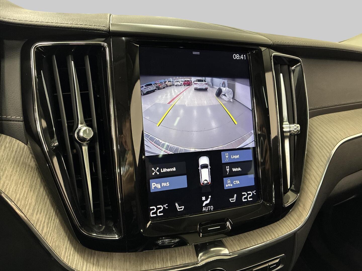 VOLVO XC60 2019