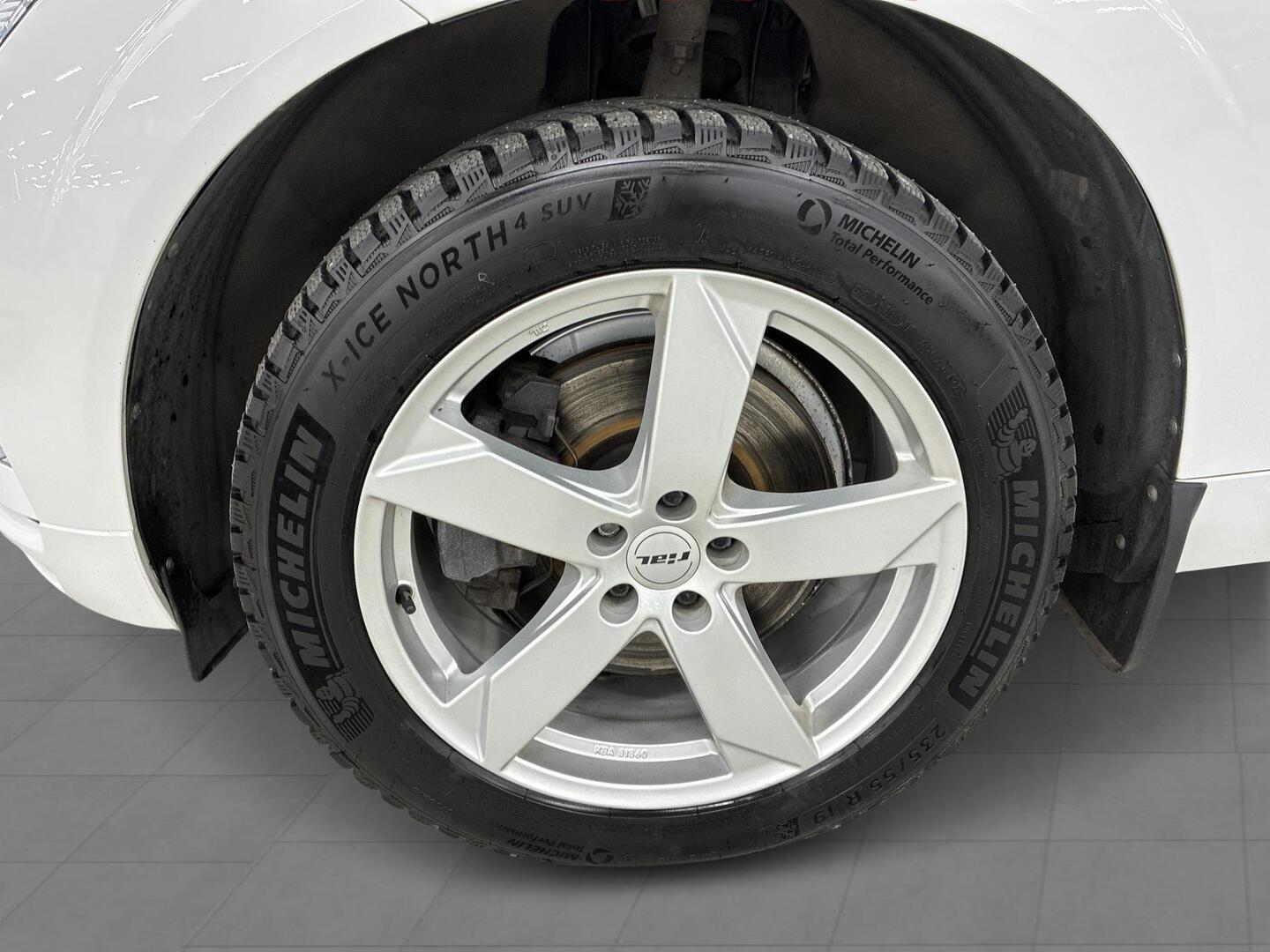 VOLVO XC60 2019