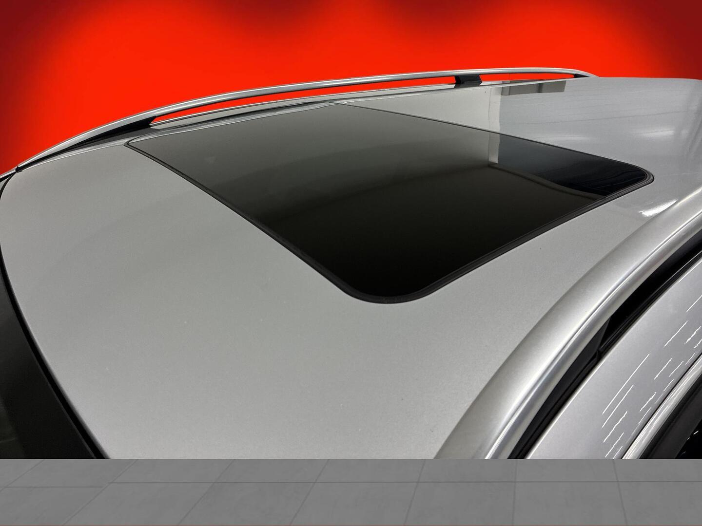 MERCEDES-BENZ E 2015