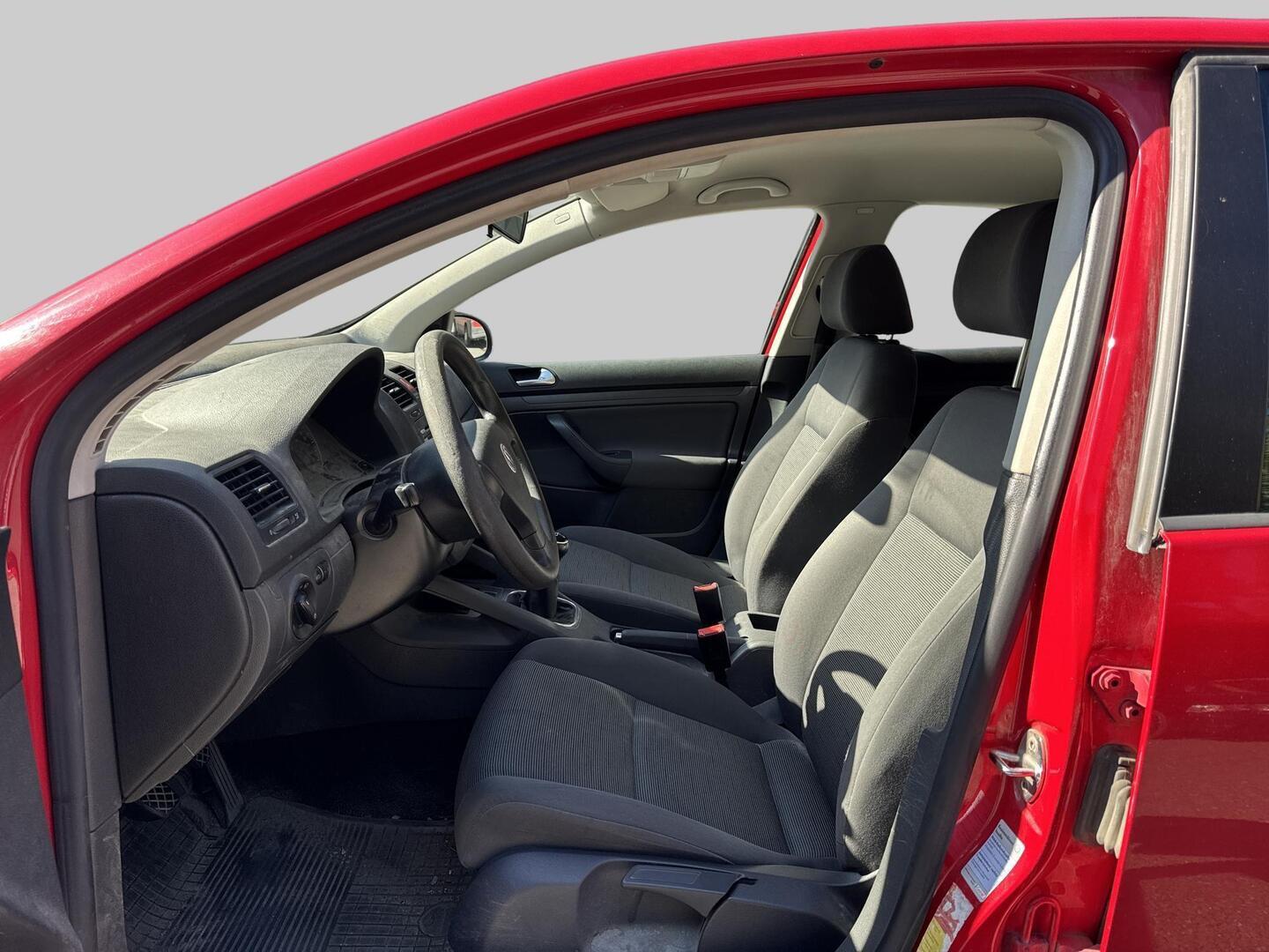 VOLKSWAGEN Golf 2007