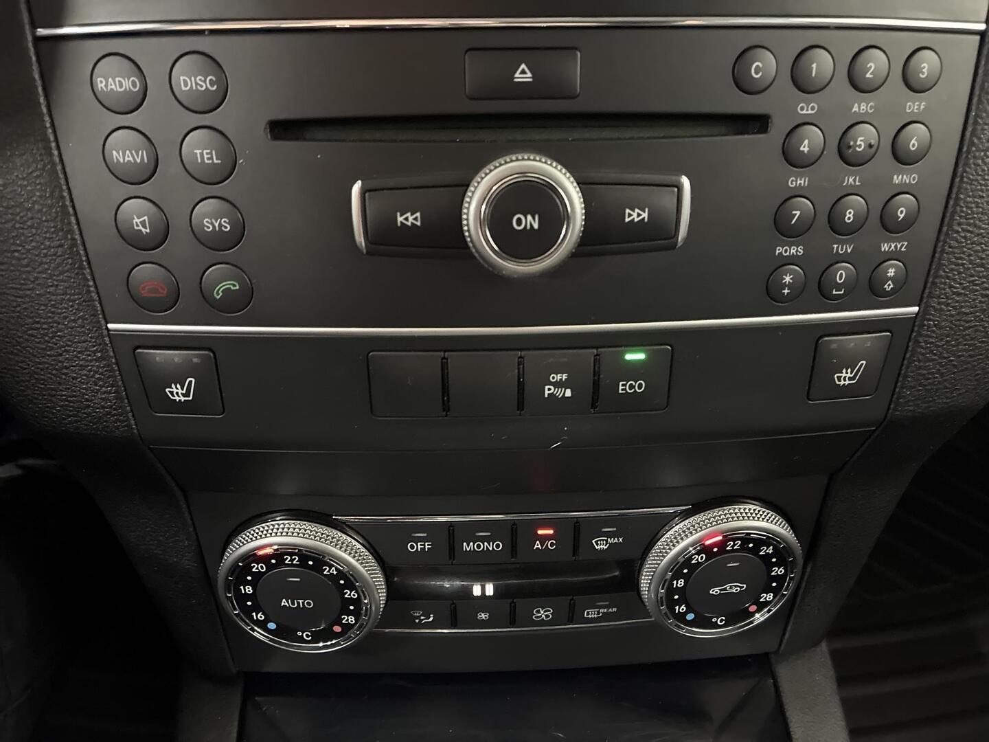 MERCEDES-BENZ GLK 2011