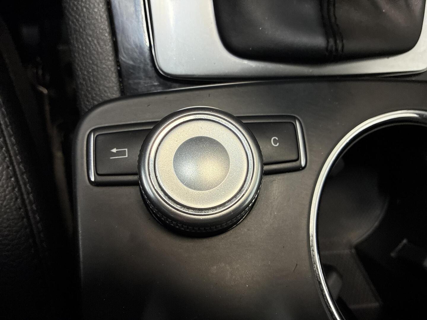 MERCEDES-BENZ GLK 2011