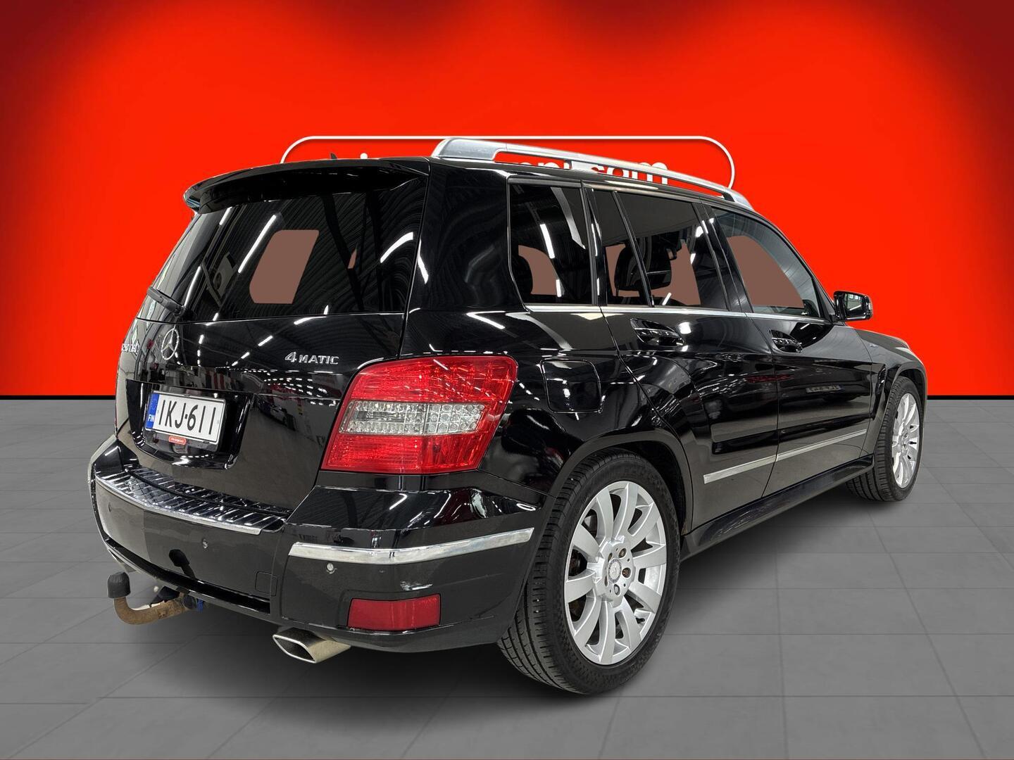 MERCEDES-BENZ GLK 2011