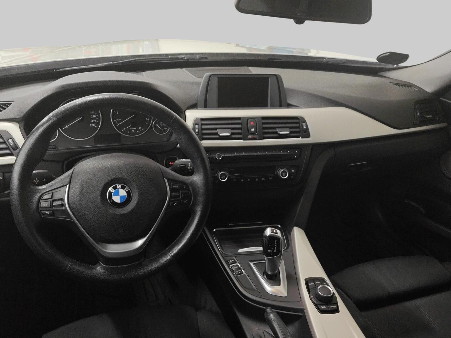 BMW 328 Gran Turismo 2014