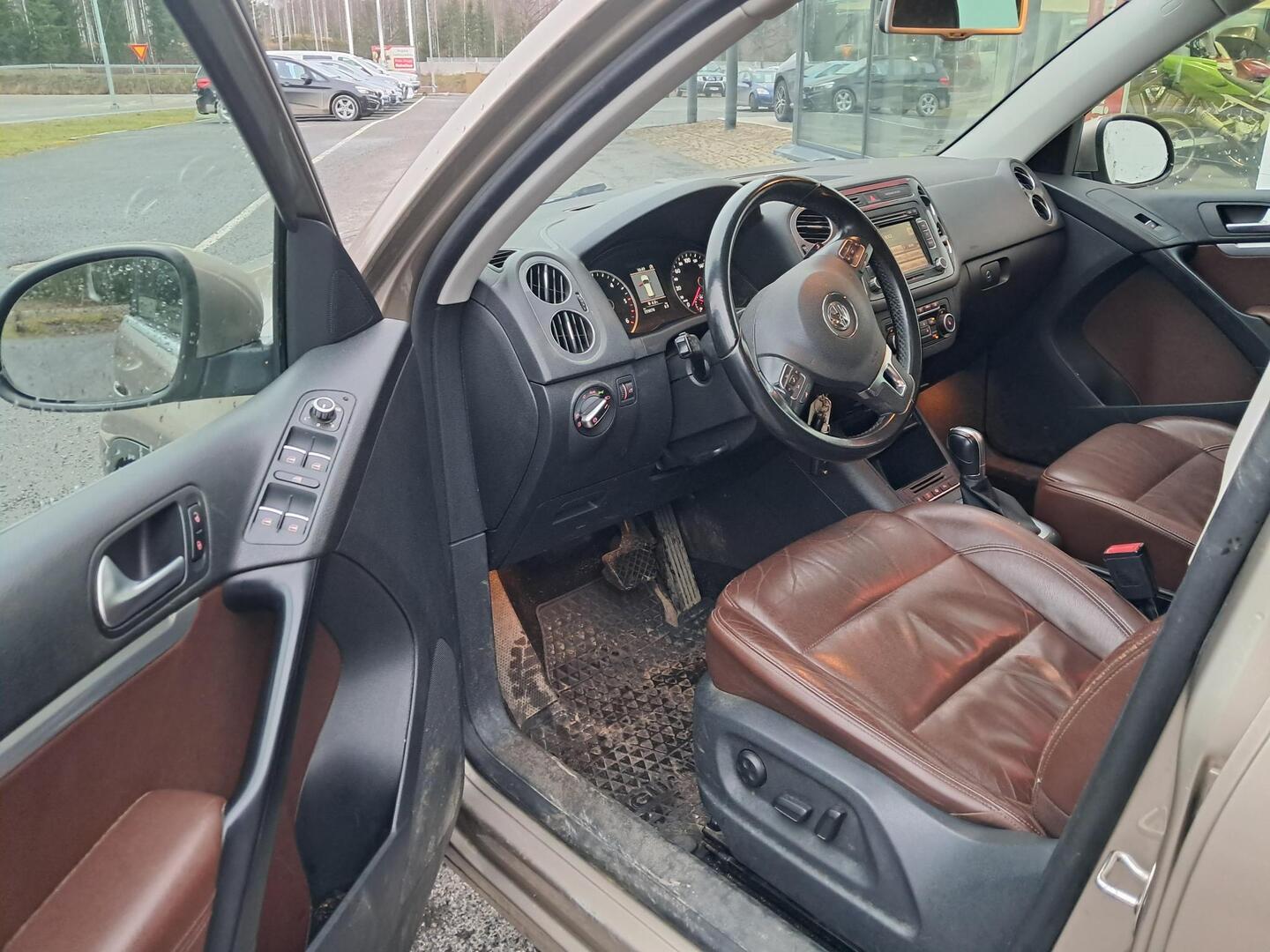 VOLKSWAGEN Tiguan 2014