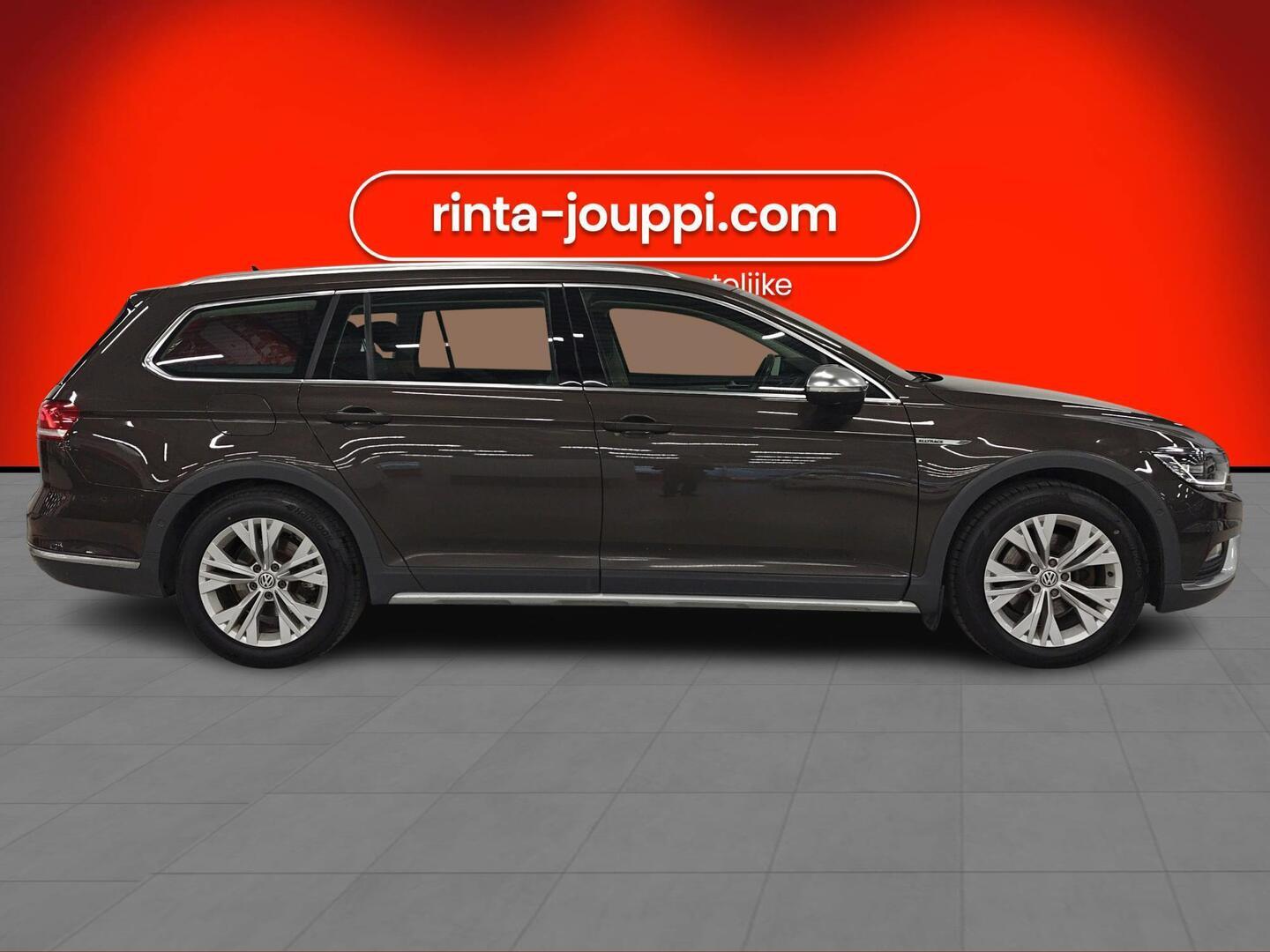 VOLKSWAGEN Passat 2016