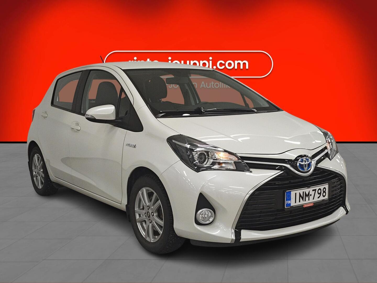 TOYOTA Yaris 2017