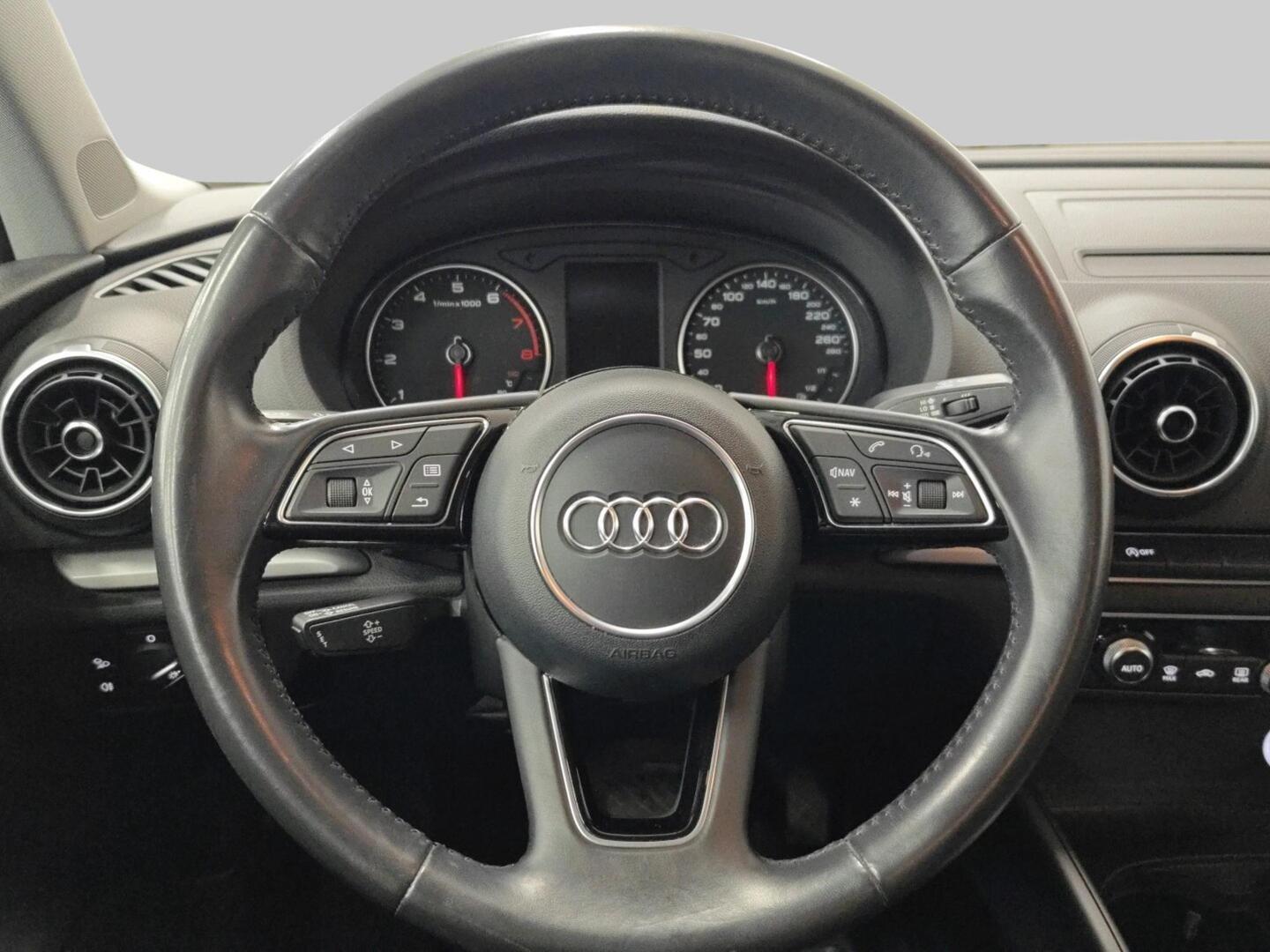 AUDI A3 2017