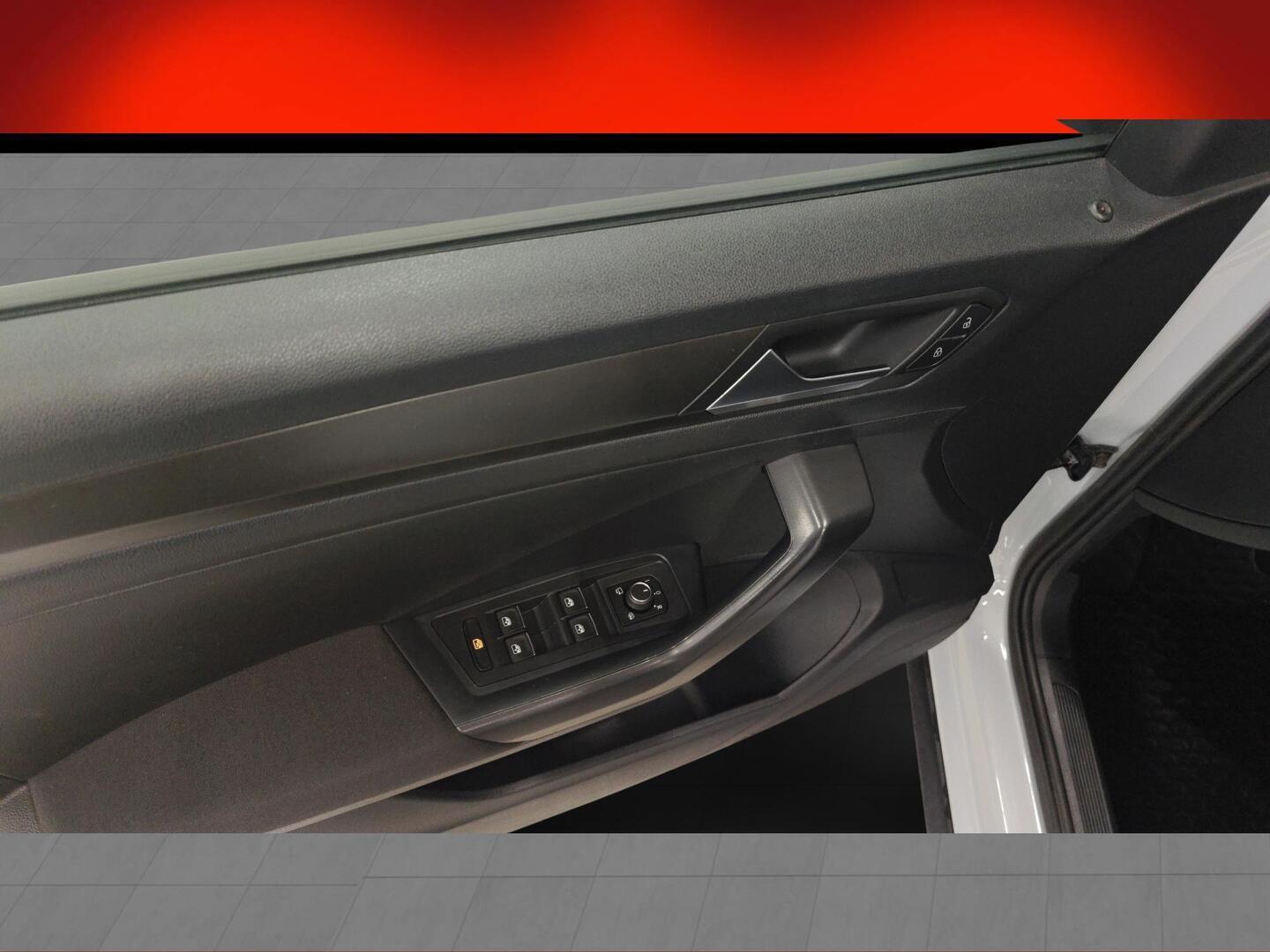 VOLKSWAGEN T-Roc 2018