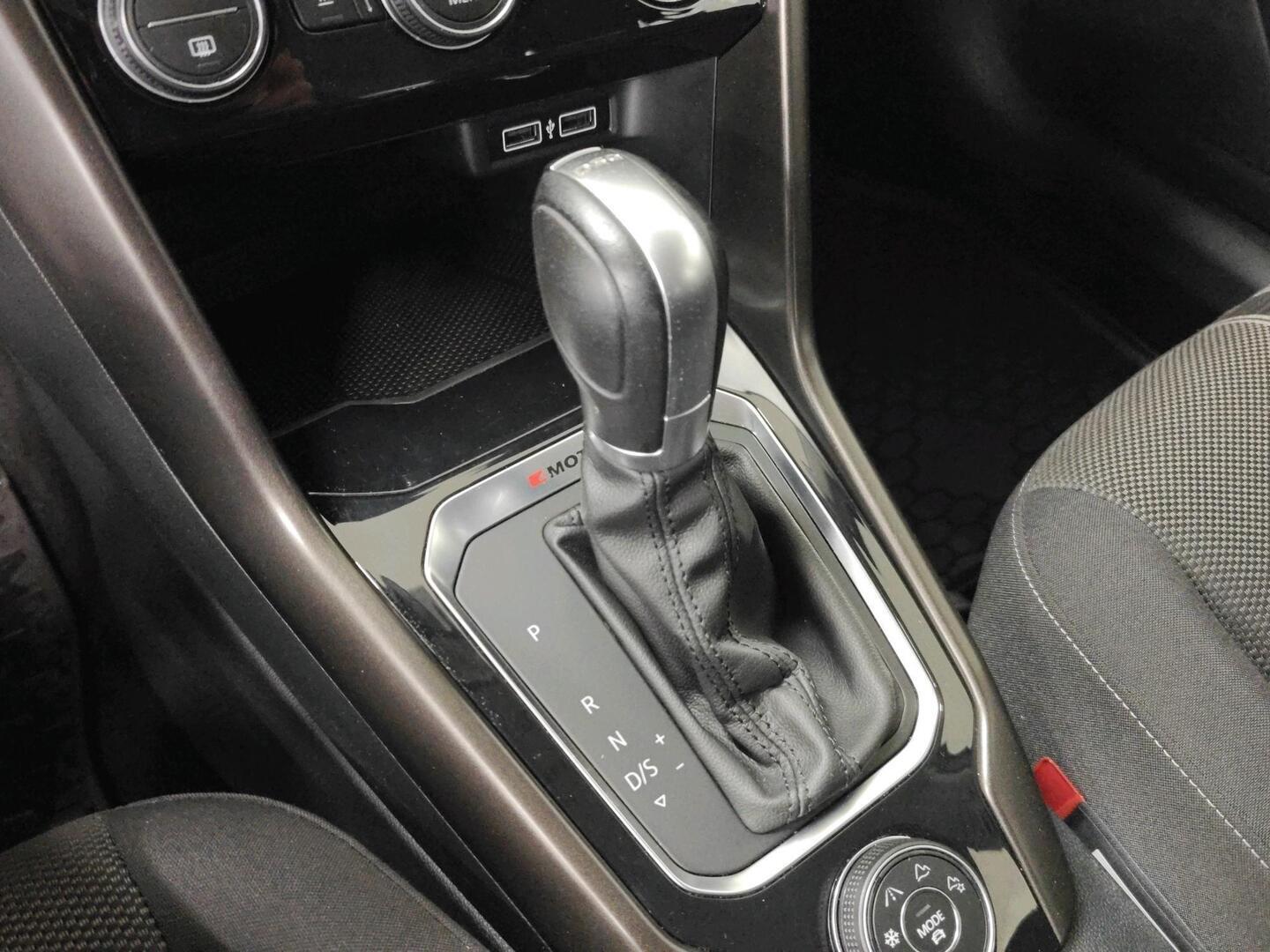 VOLKSWAGEN T-Roc 2018