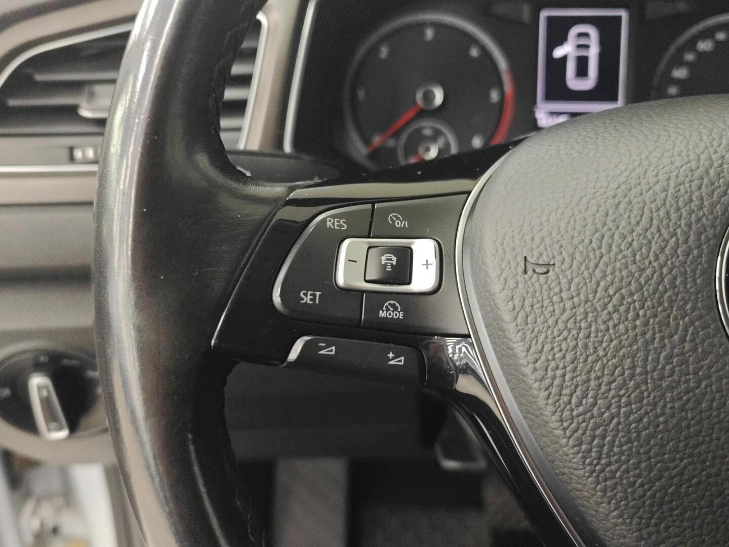 VOLKSWAGEN T-Roc 2018