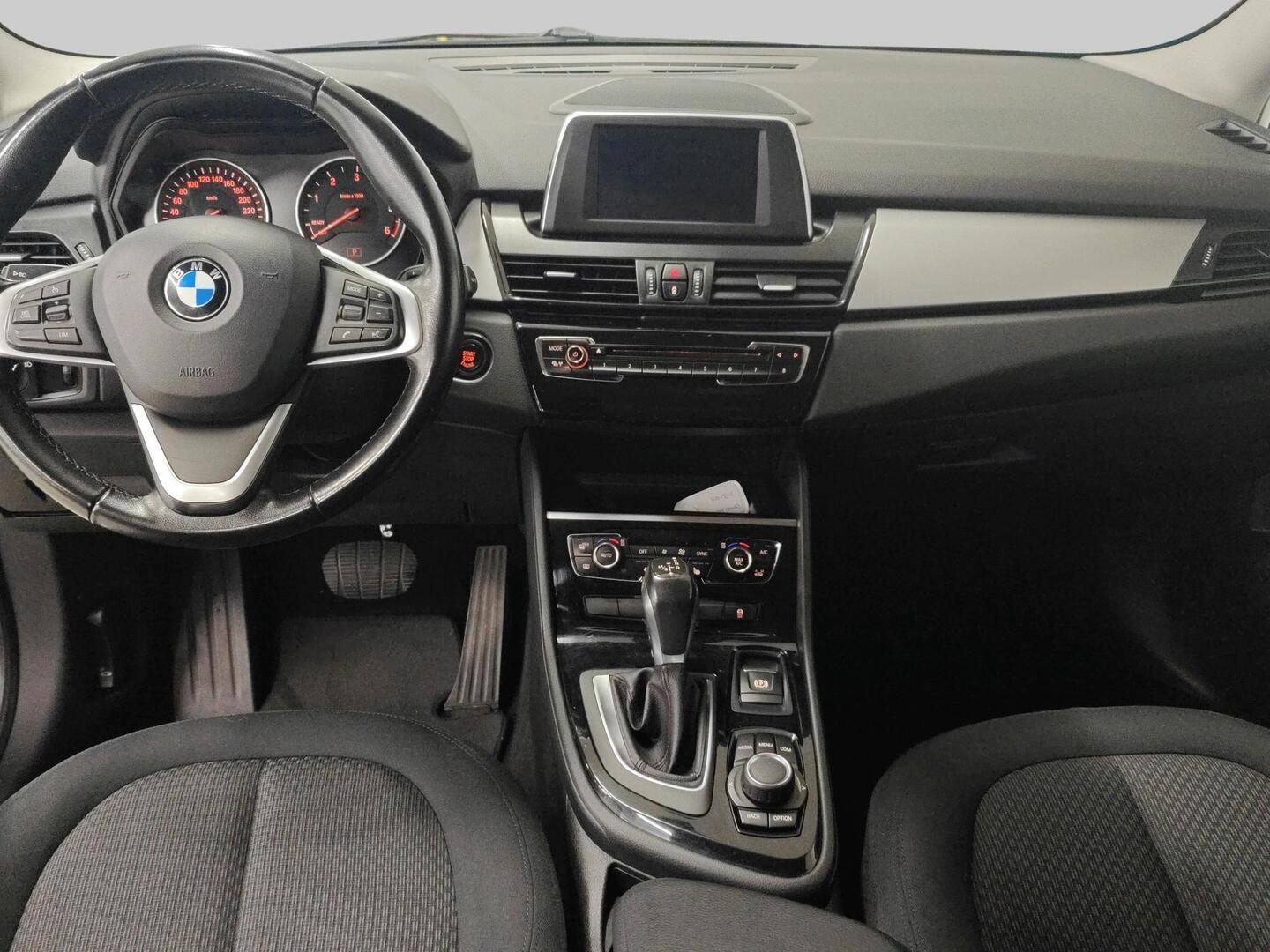 BMW 220 2018
