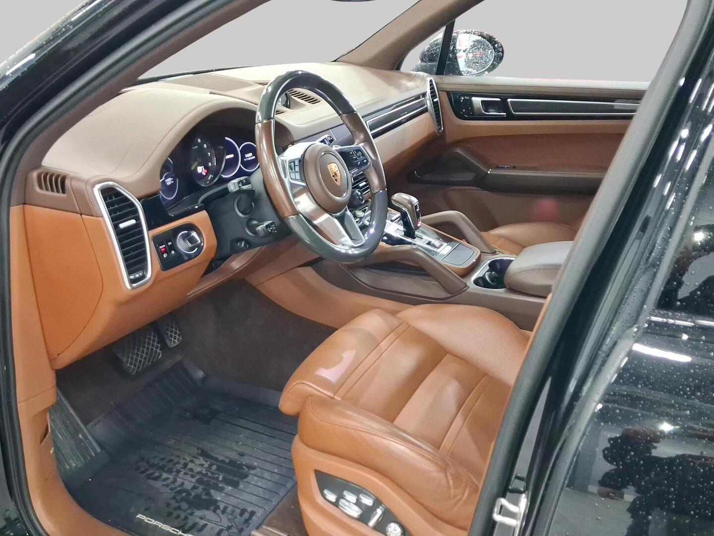 PORSCHE Cayenne 2020