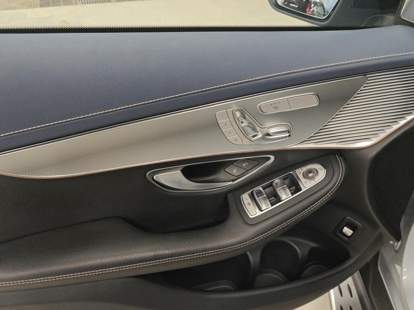 MERCEDES-BENZ EQC 2020