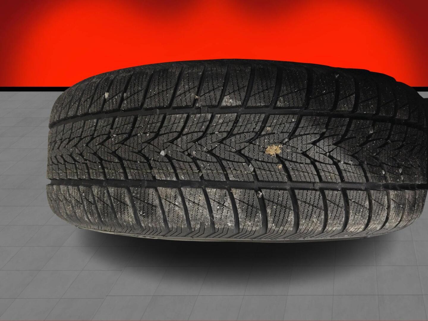 MERCEDES-BENZ EQB 2024