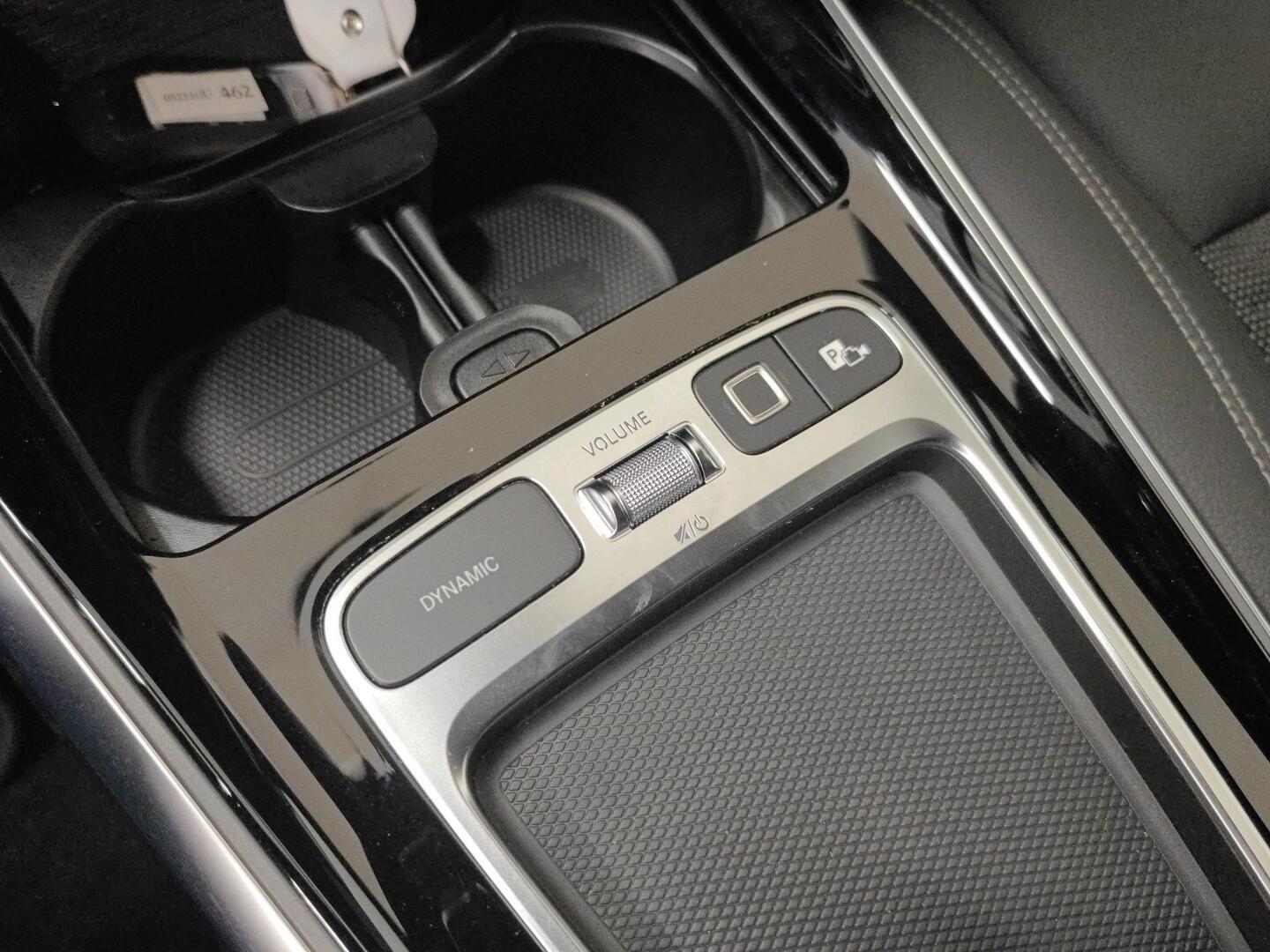 MERCEDES-BENZ EQB 2024