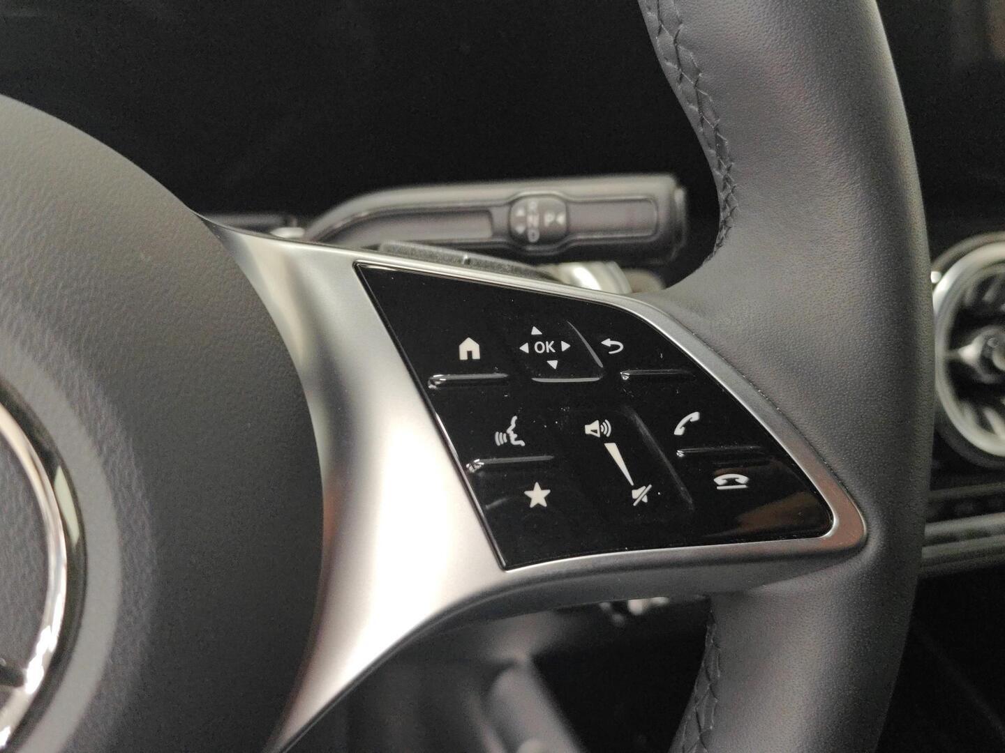 MERCEDES-BENZ EQB 2024