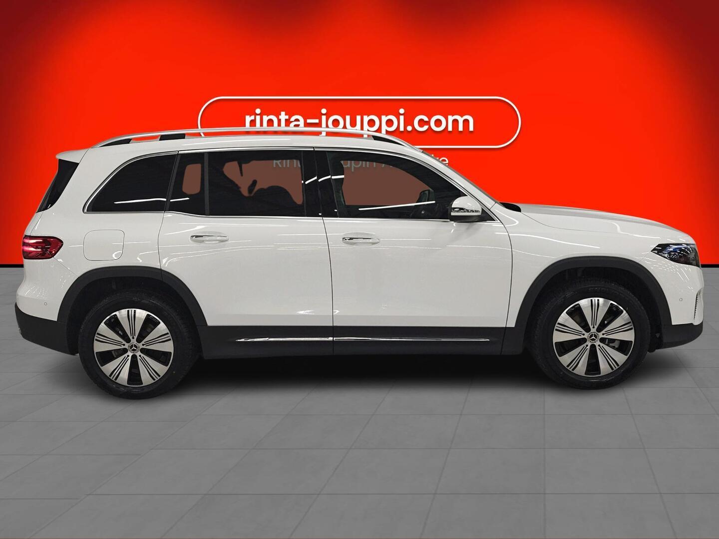 MERCEDES-BENZ EQB 2024