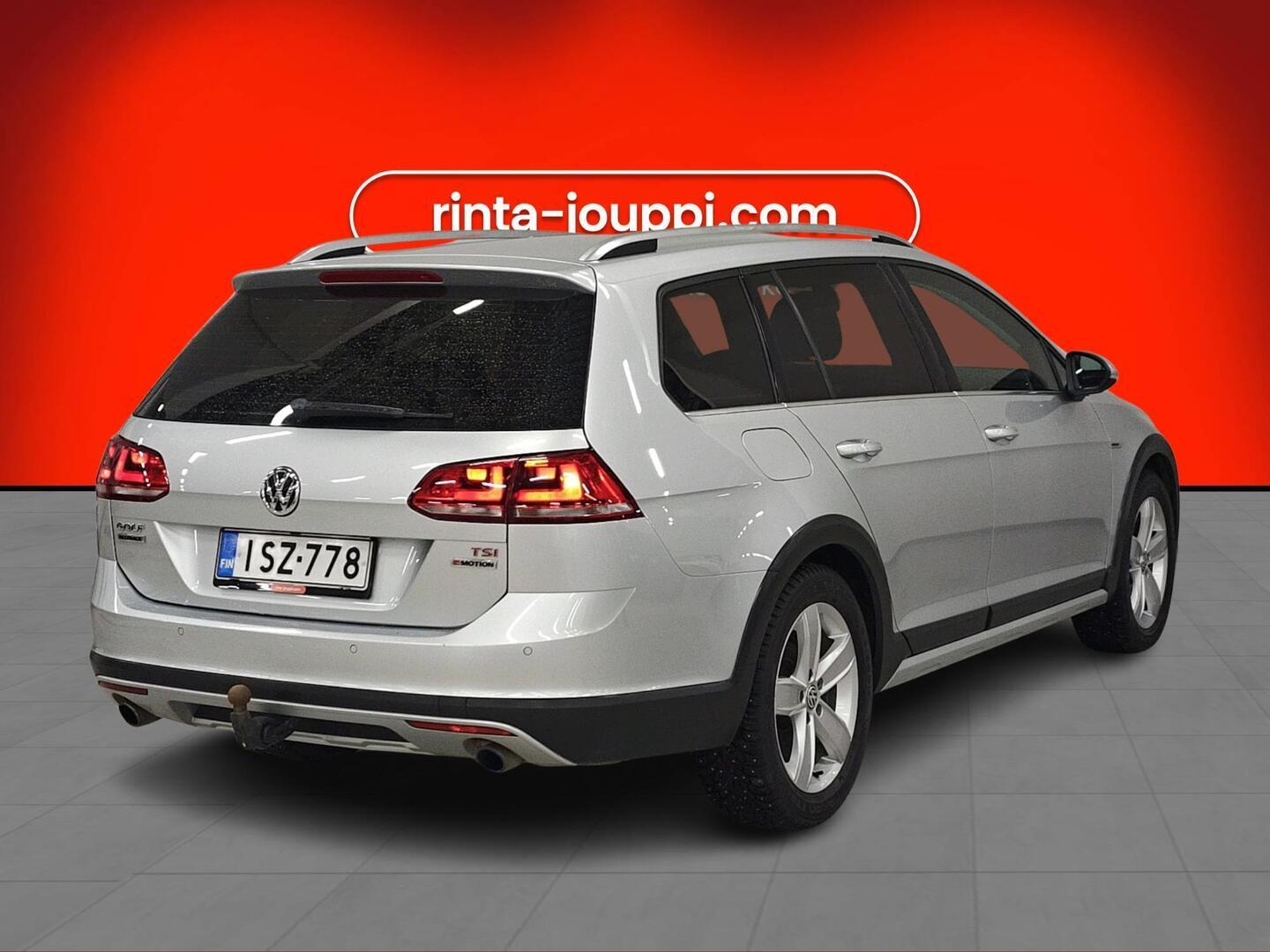 VOLKSWAGEN Golf 2016