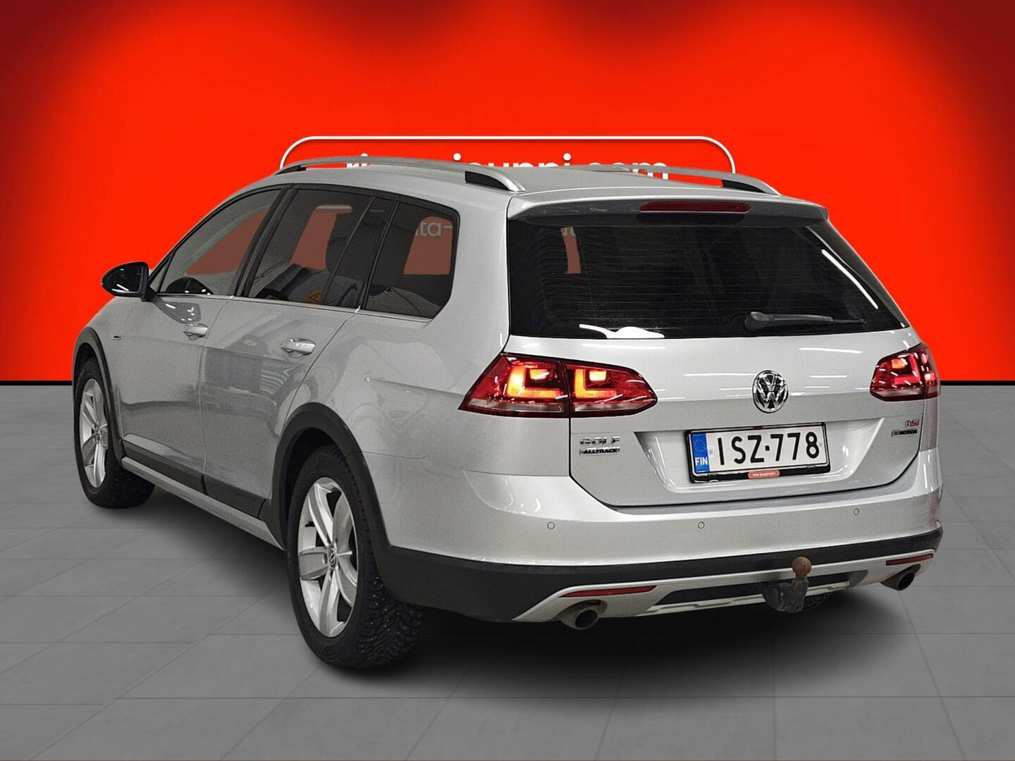 VOLKSWAGEN Golf 2016