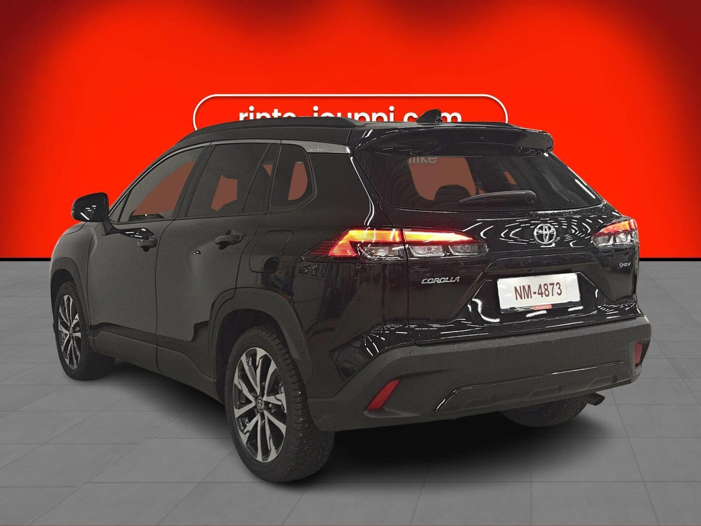 TOYOTA Corolla Cross 2025