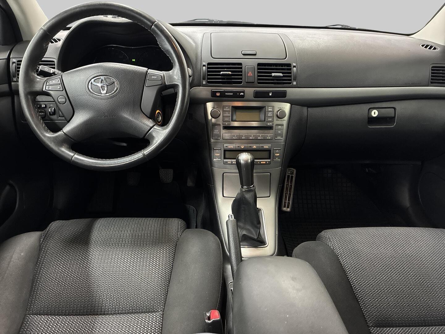 TOYOTA Avensis 2008