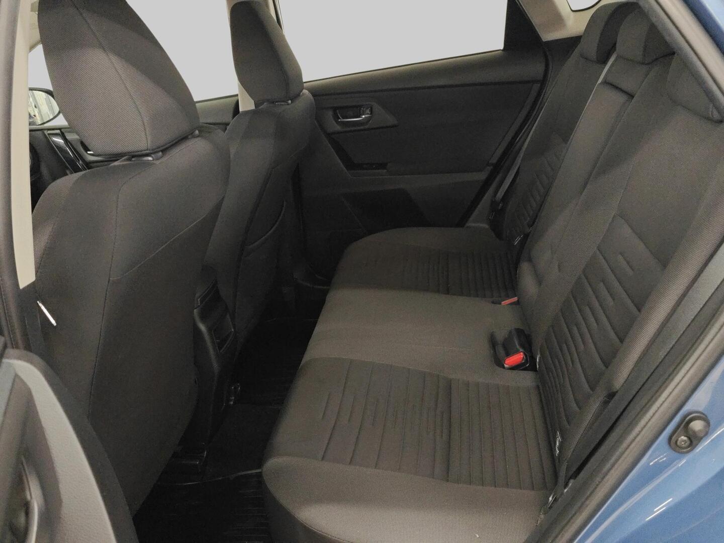 TOYOTA Auris 2016