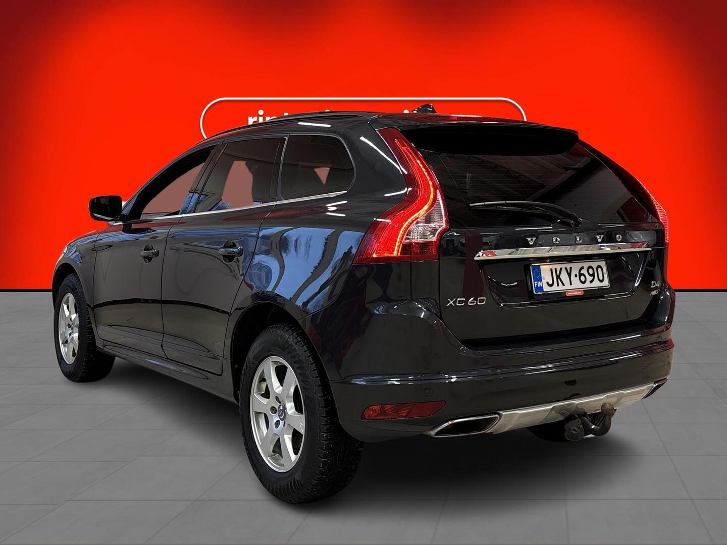 VOLVO XC60 2015