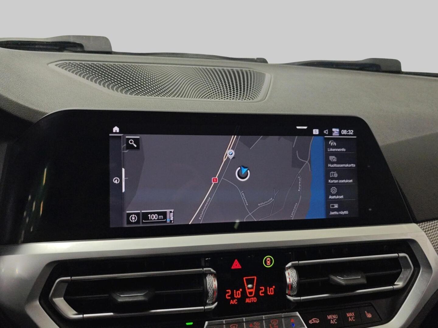 BMW 330 2019