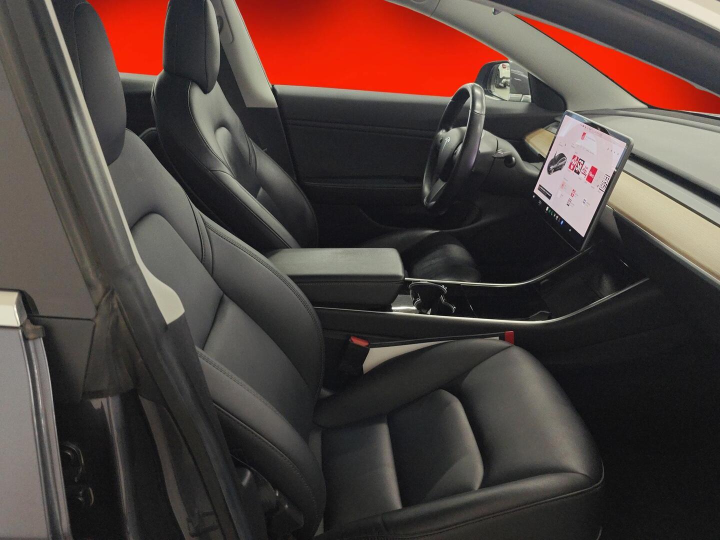 TESLA Model 3 2019