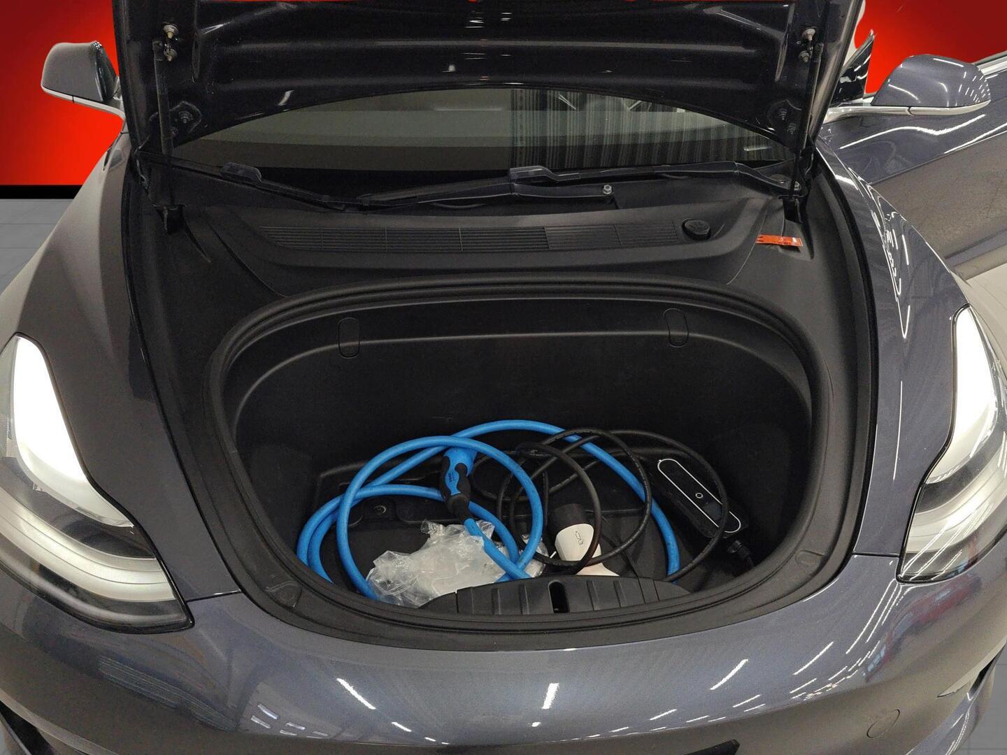 TESLA Model 3 2019