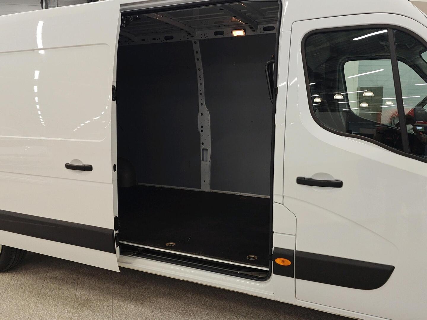 RENAULT Master 2023