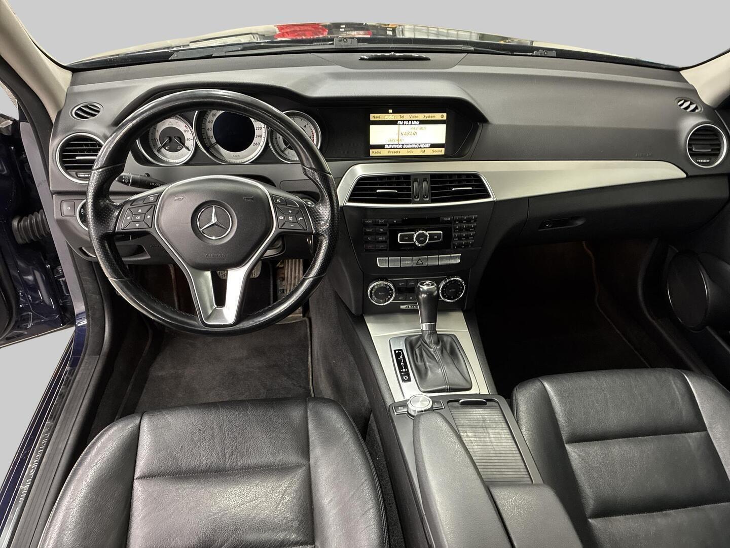 MERCEDES-BENZ C 2012
