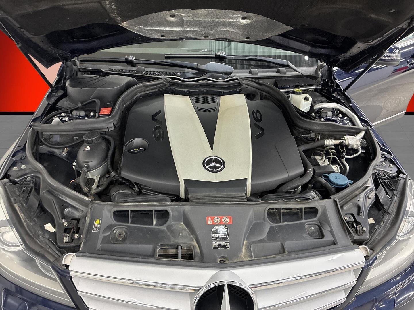 MERCEDES-BENZ C 2012
