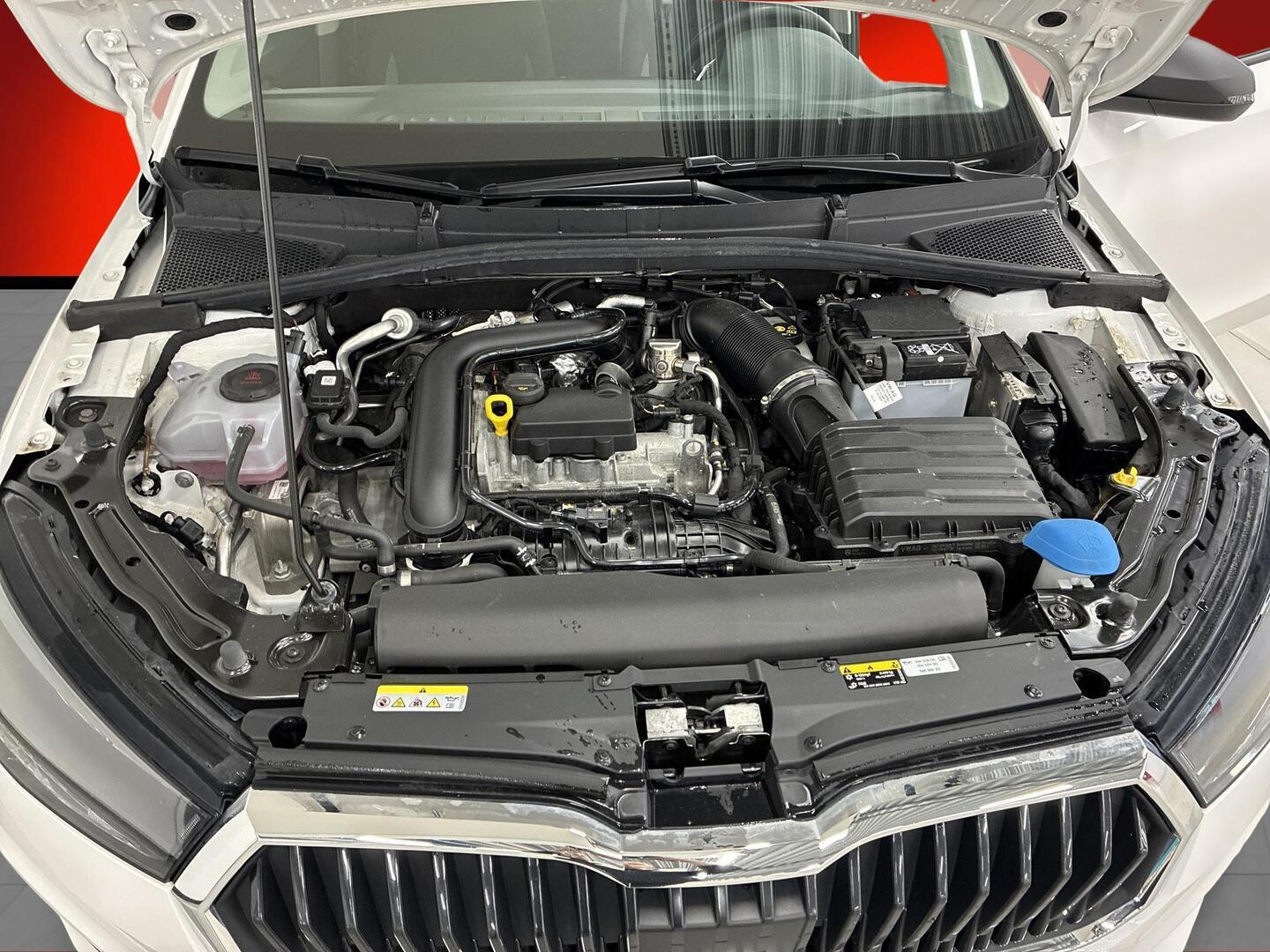 SKODA FABIA 2024